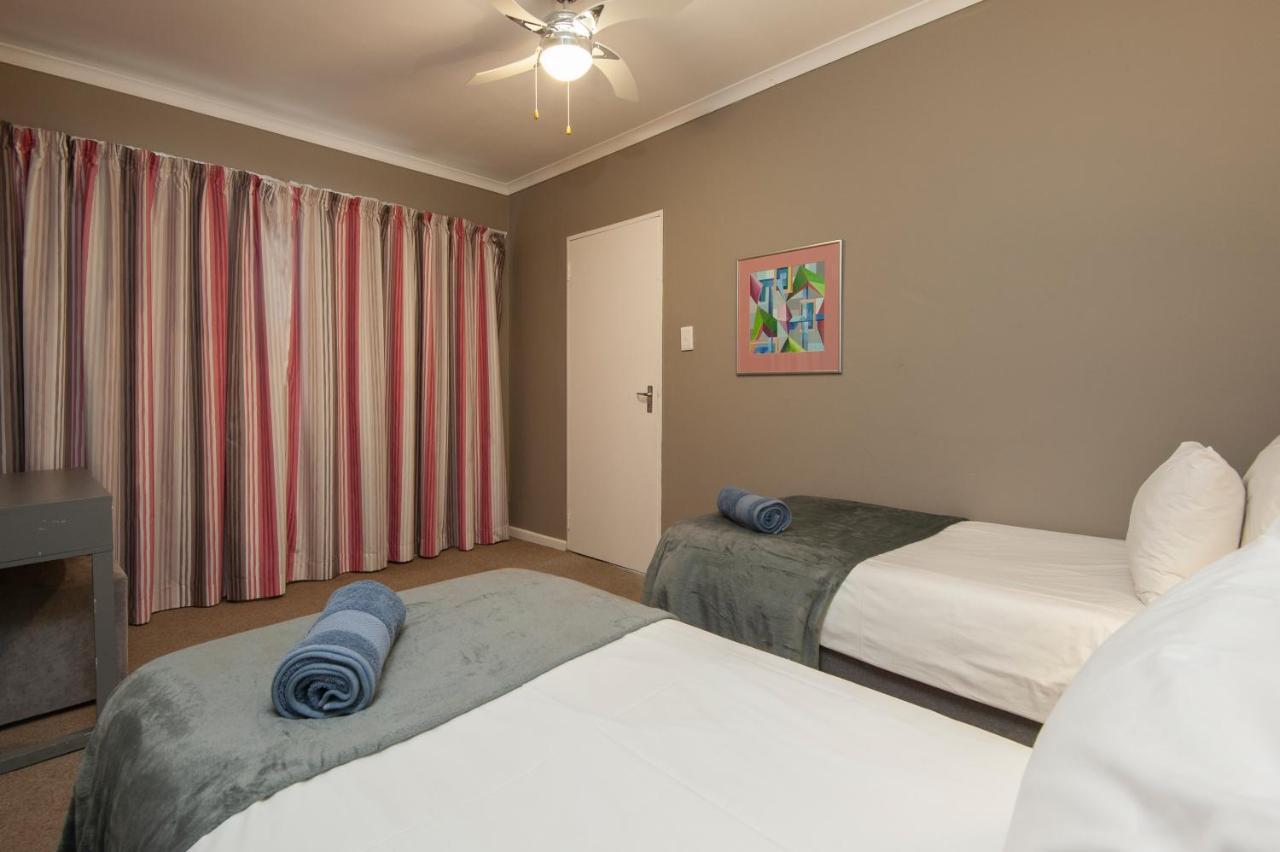 Albatross Accommodation Lambertʼs Bay Εξωτερικό φωτογραφία